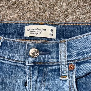 Abercrombie & Fitch Ankle High Rise